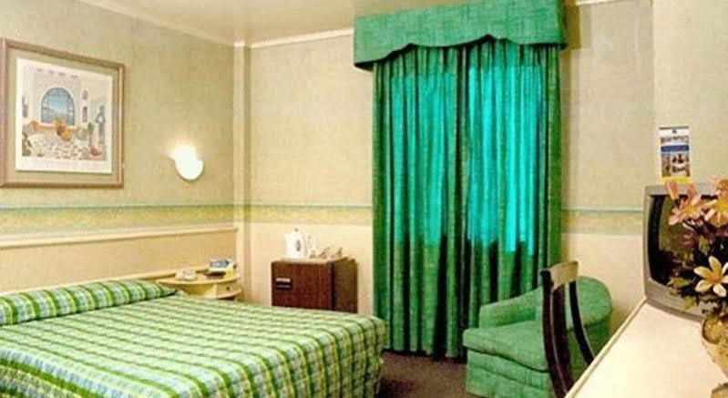 Hotel Majestic City Center 산티아고 외부 사진